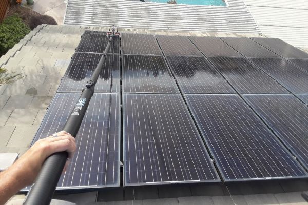 Solar Panel Cleaning Services 2